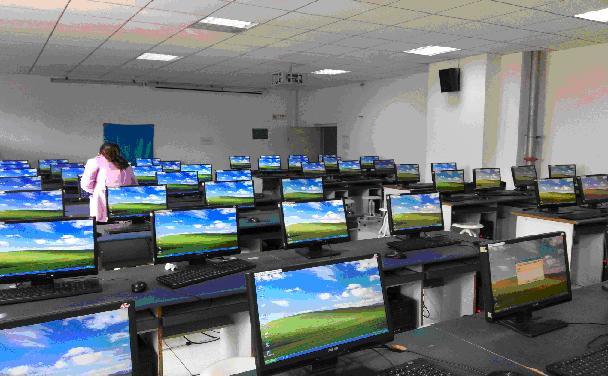 计算机基础实验室_设备.JPG 计算机基础实验室_设备.JPG